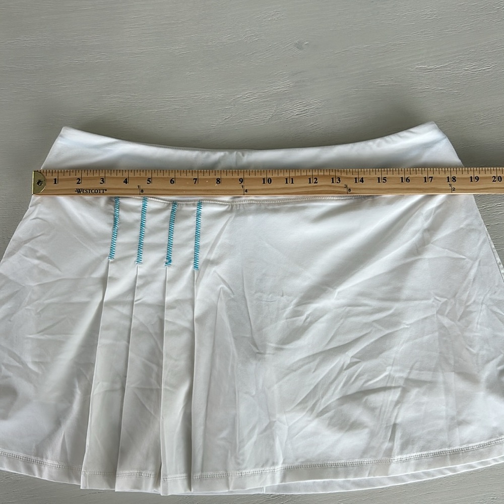 Athleta Skort Second Wind Pleated White Skort Skirt Large Pickleball Tennis - Picture 6 of 7
